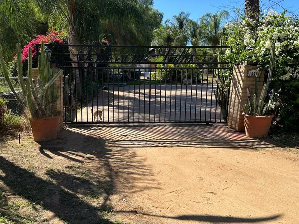 15504 Hawley Pl, El Cajon, CA 92021