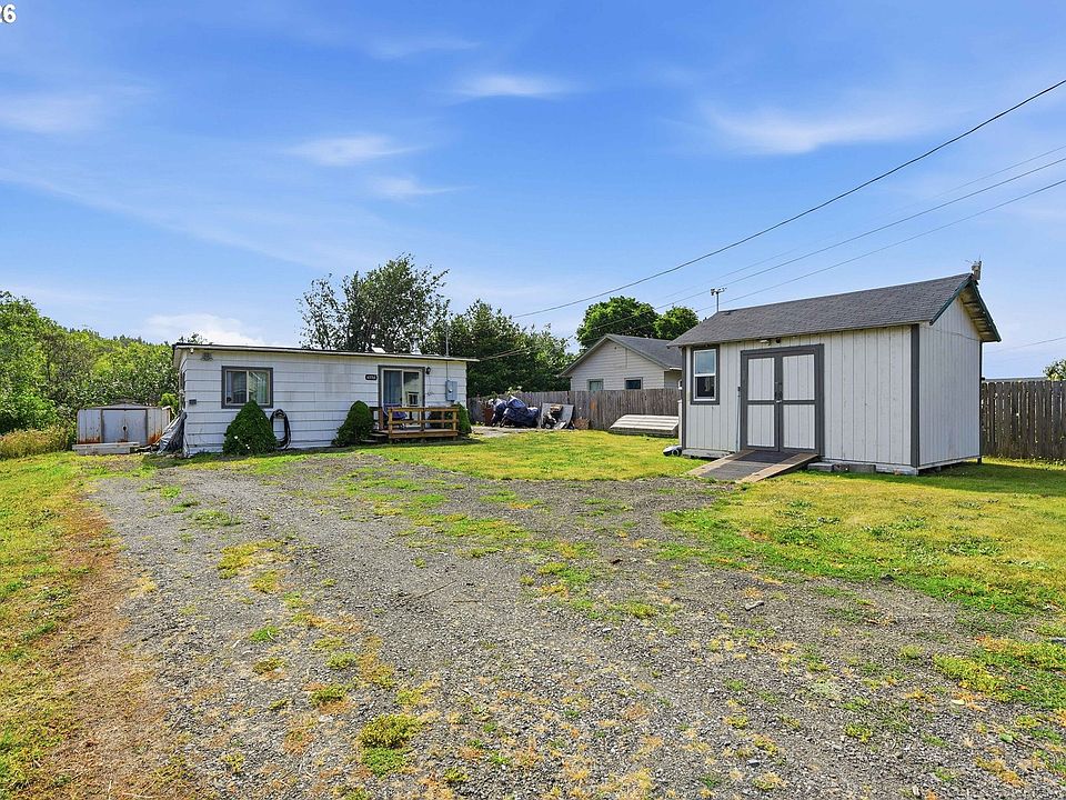 1st image of 63715 Chamberlain Rd
