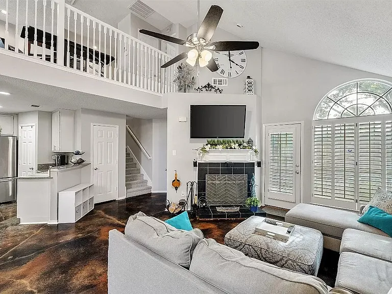 2956 S Bend Dr — Photo 31
