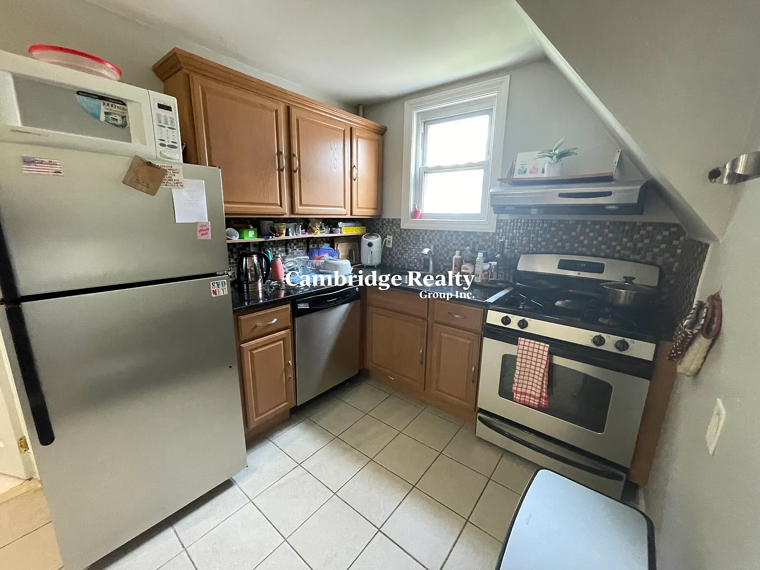 2 bed, 1.0 bath, $2,700 — Photo 3