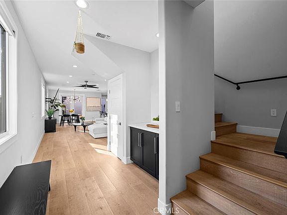 5th image of 1776 Cable St