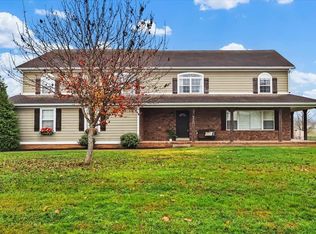 627 Farmer Ln, Bowling Green, KY 42104