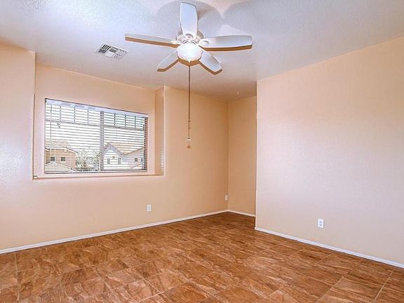 5th image of 881 E Heather Dr