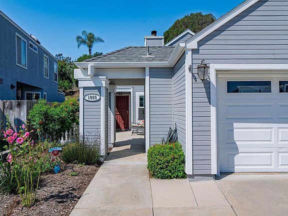 3rd image of 1855 Corte Segundo