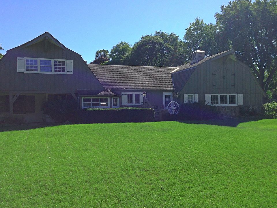 1st image of 2241 W Kenboern Dr