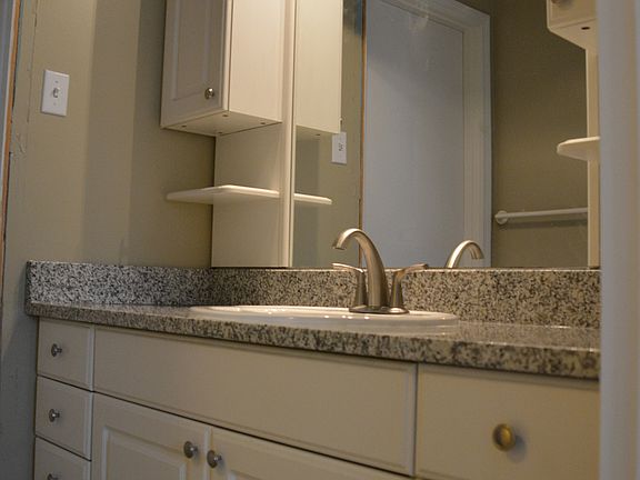 Bathroom with Granite Counte