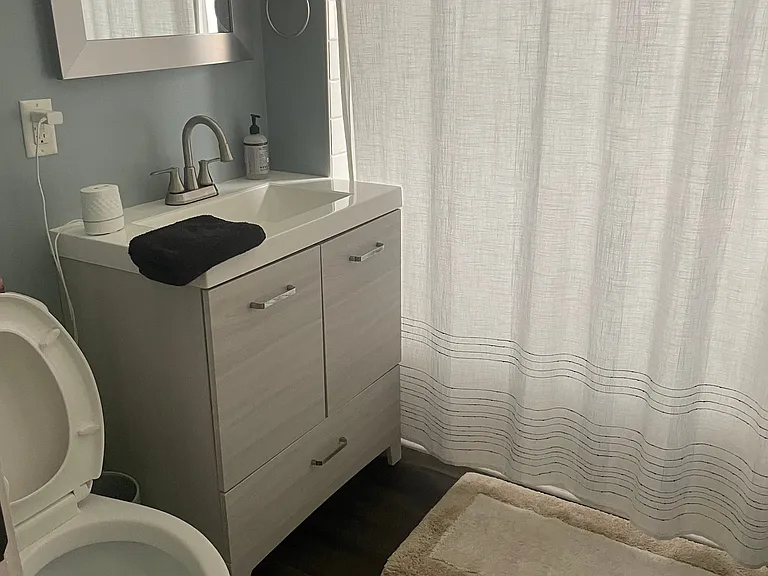 808 Blaine Ave — Photo 3