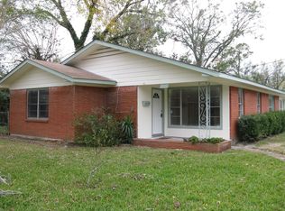 2002 Leroy Dr, Pasadena, TX 77502