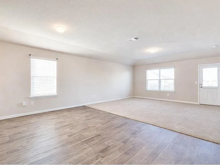 Building Photo - 5913 Diamondleaf Bnd