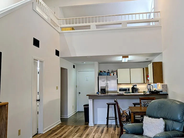 1510 Harbourside Dr — Photo 5