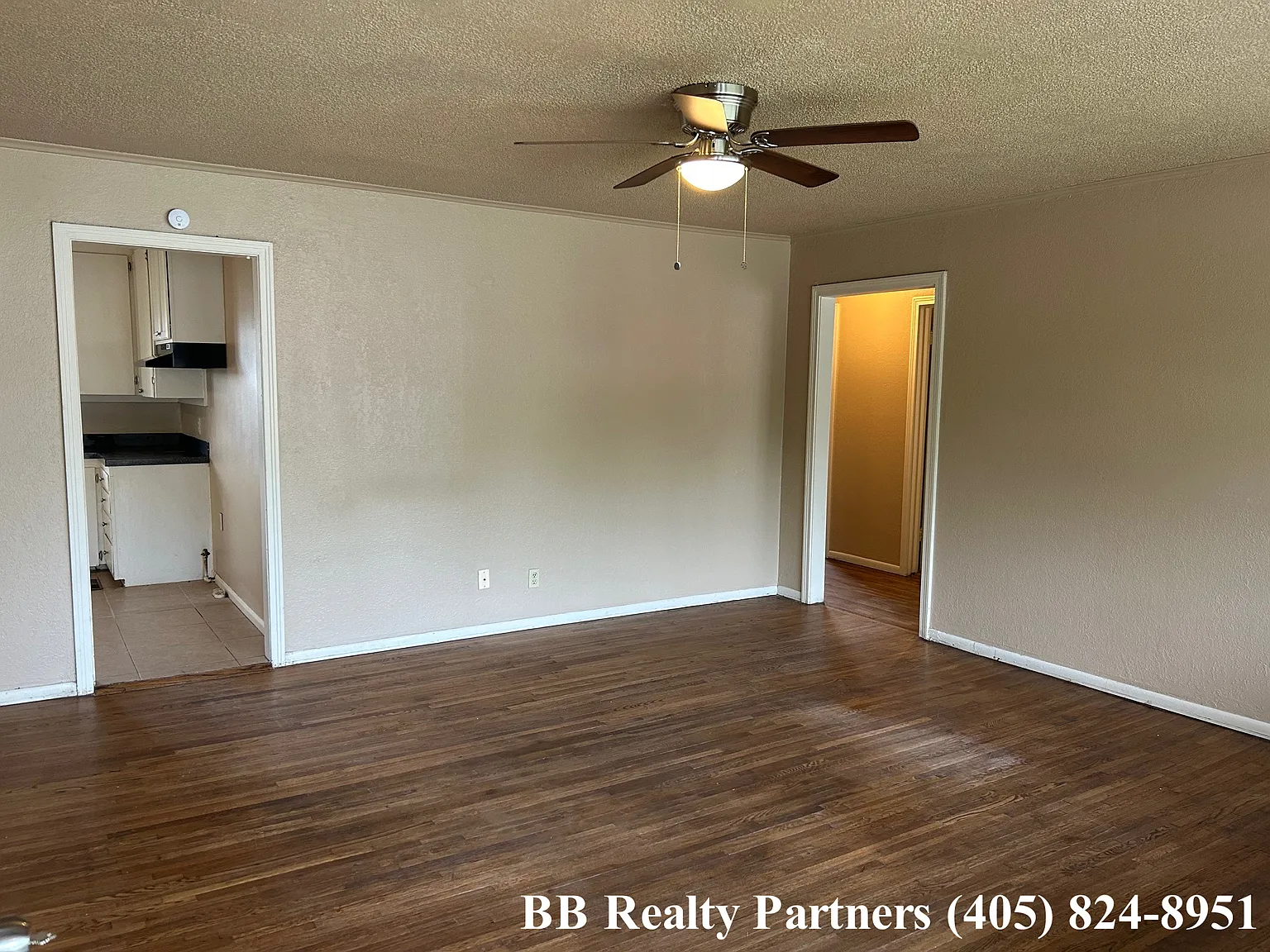 3 bed, 1185 sqft, $1,375 — Photo 3