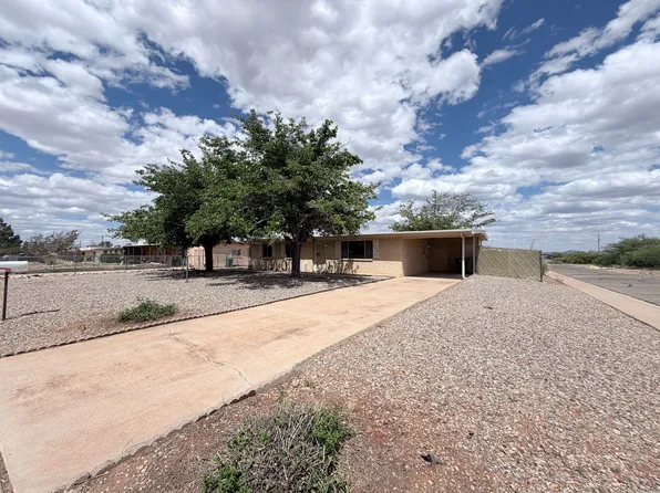 200 Dragoon St, Huachuca City, AZ 85616