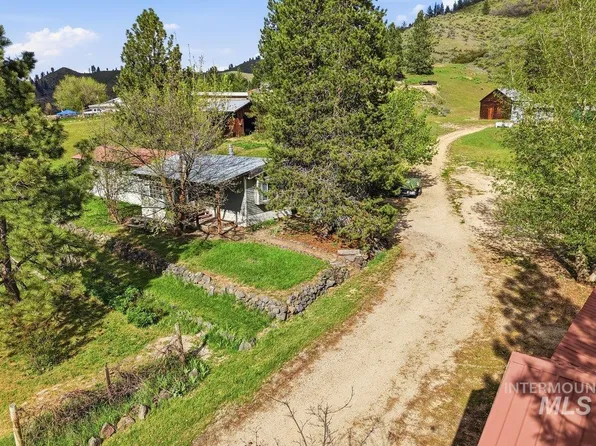 371 Rimview Dr, Boise, ID 83716