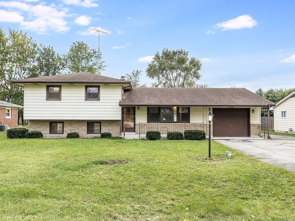 1st image of 23851 W Sussex Dr