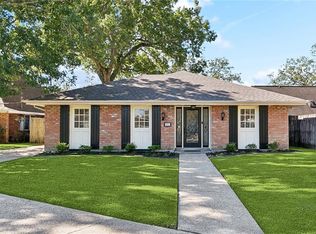 9412 Francine Dr, River Ridge, LA 70123