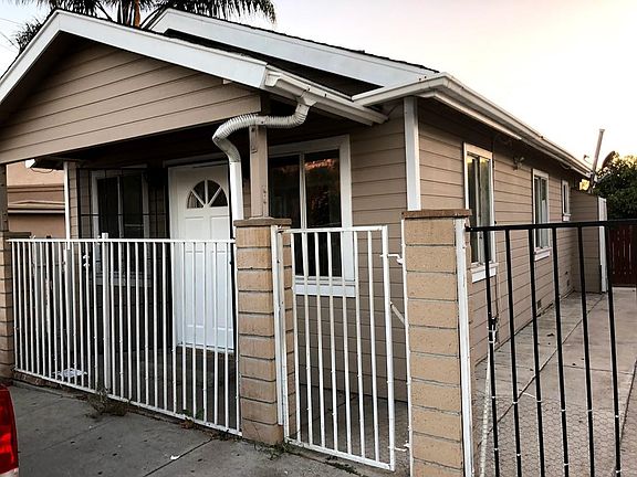4th image of 310 S Hewes St #310