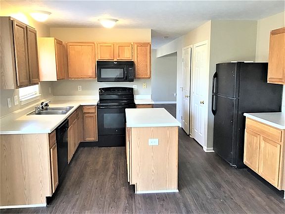 4th image of 6722 Smithfield Blvd