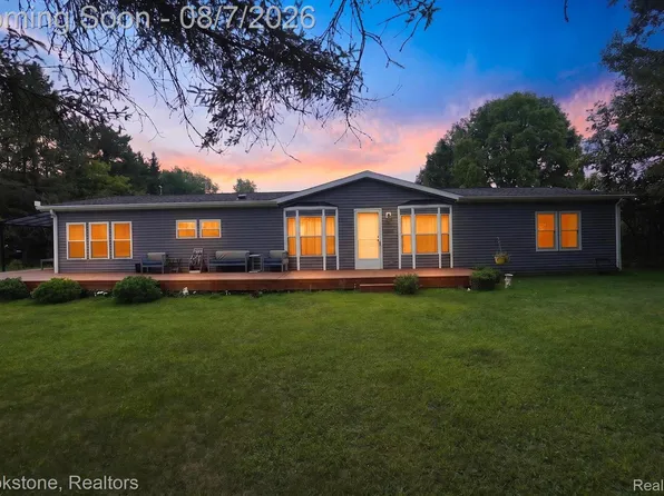11935 Beardslee Rd, Perry, MI 48872