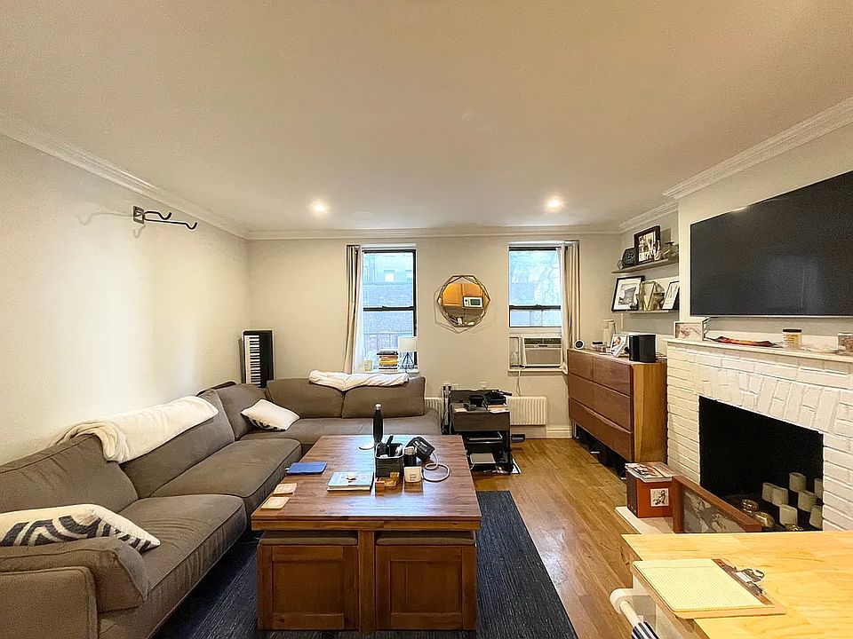 1st image of 246 W 20th St APT 4C