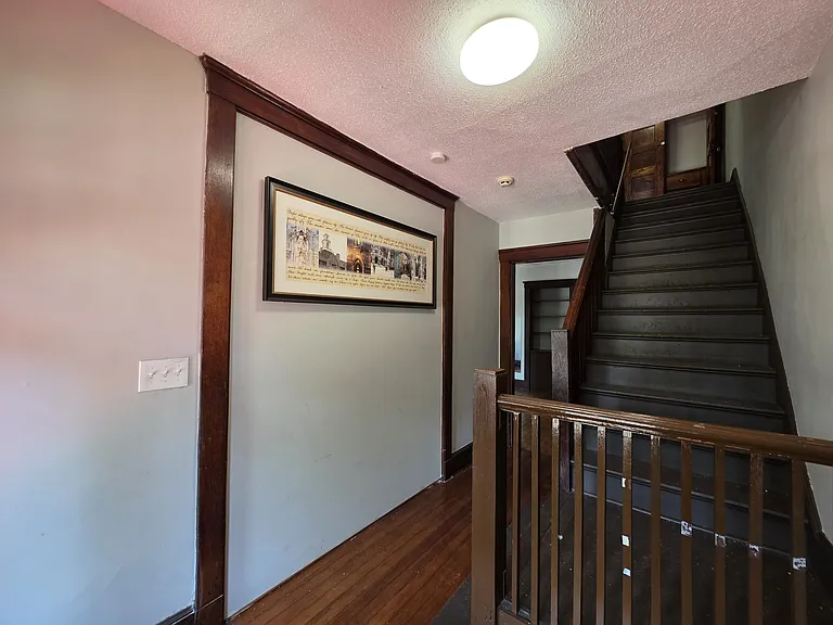 705 George St #B — Photo 6