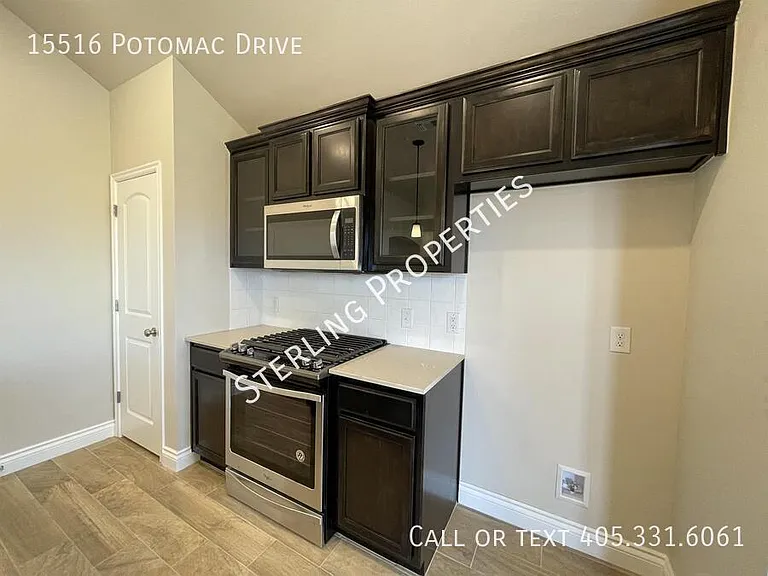 15516 Potomac Dr — Photo 12