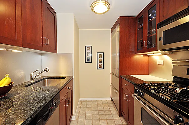 Sold by Real Direct | media 4