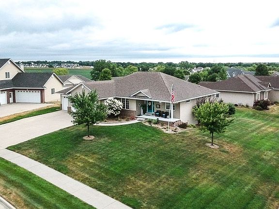 4th image of 1105 Lyle Murphy Dr