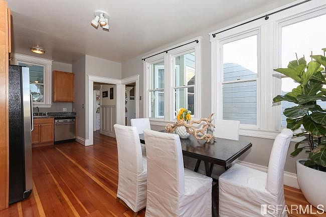 1st image of 131 Connecticut St