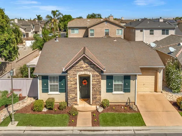 785 W Riviera Ln, Clovis, CA 93619
