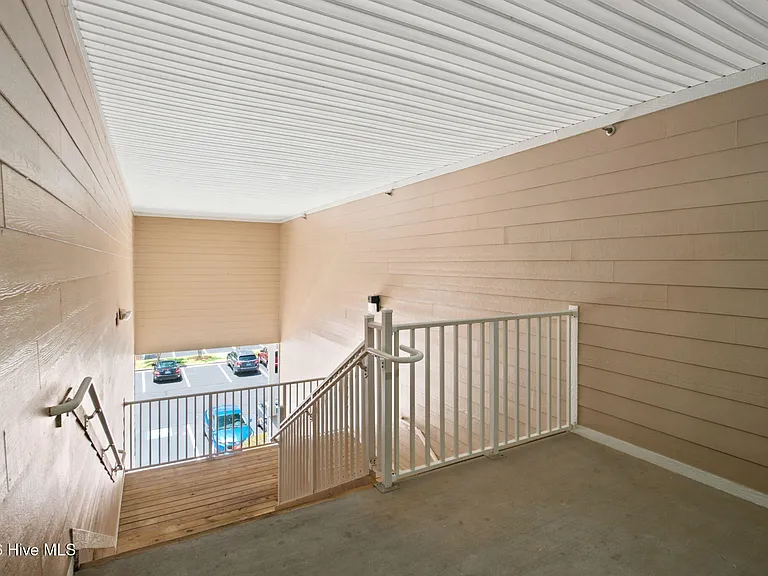 240 Woodlands Way #17 — Photo 48