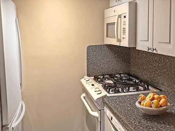 3rd image of 1675 York Ave #7M