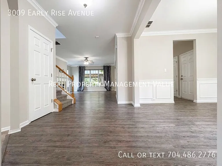 3009 Early Rise Ave — Photo 2