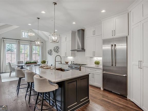 6th image of this home