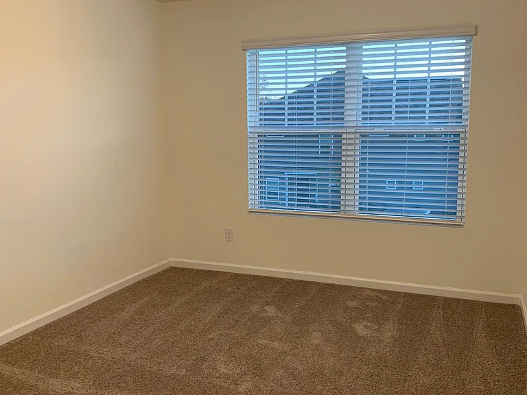 8101 Ramsburg Dr — Photo 29