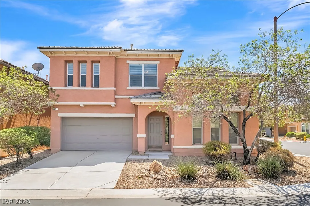 3 bed, 2.5 bath, 2233 sqft, $2,295 — Photo 1