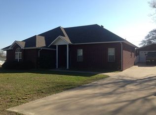 212 Lakeside Dr, Holdenville, OK 74848
