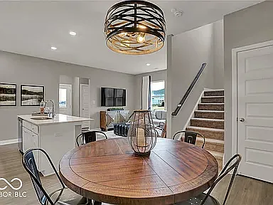 1757 Trinity Ln — Photo 9