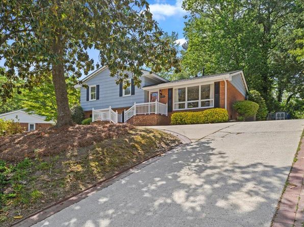 3425 Brentwood Rd, Raleigh, NC 27604