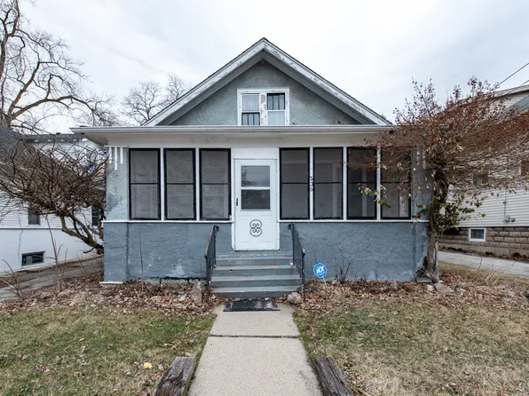 236 S Park Ave, Waukegan, IL 60085