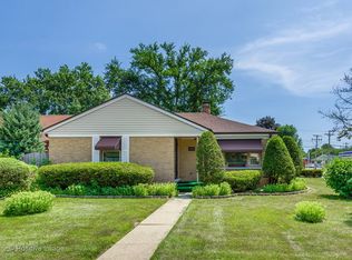 1195 Jeannette St, Des Plaines, IL 60016