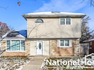 2148 Spruce Rd, Homewood, IL 60430