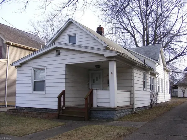 3719 E 57th St, Cleveland, OH 44105