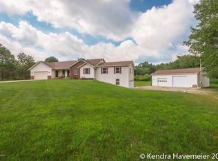 8410 92nd St SE, Alto, MI 49302