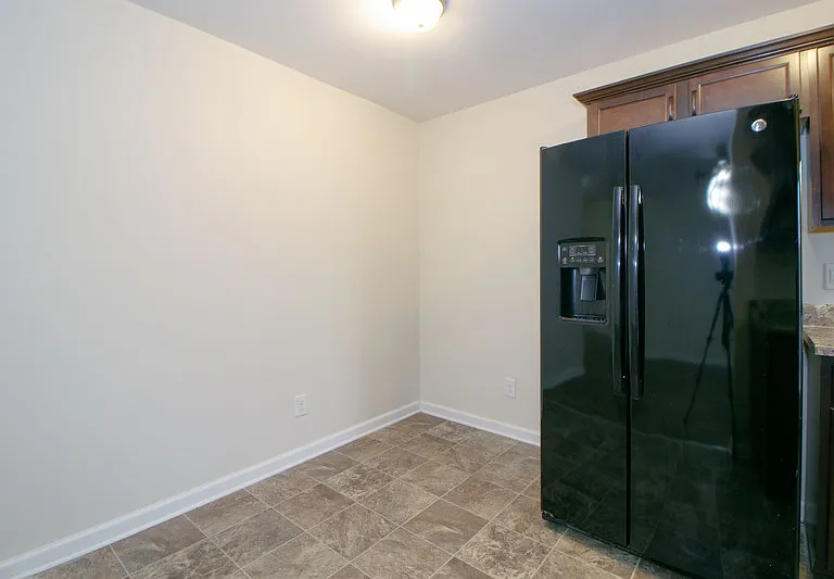 505 E Havendale Ct — Photo 6