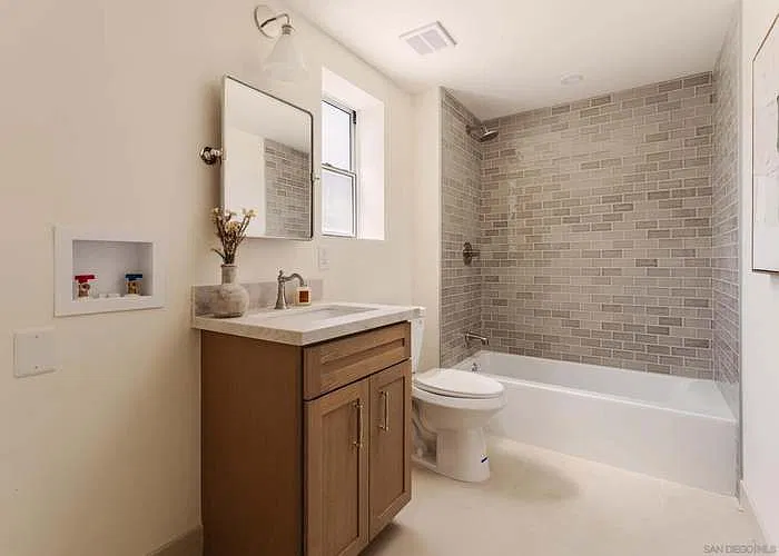 3677 Highland Ave — Photo 7