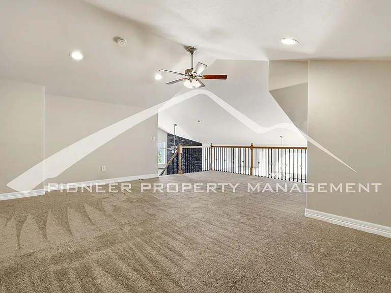 1049 S Walden Way #255 — Photo 17