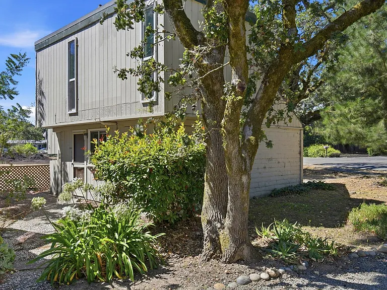 El Rancho Cottages — Photo 45