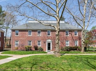 495 Main St APT E2, Chatham, NJ 07928