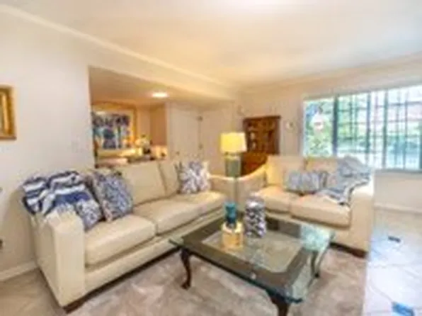 5908 Stockdale Hwy, Bakersfield, CA