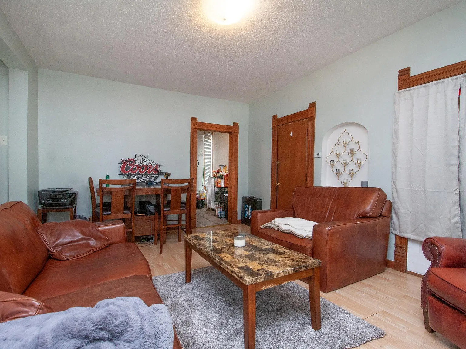 2203 Walnut St — Photo 3